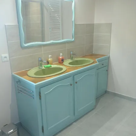 Apartmán Le Tilleul 9 Personnes 5 6 Lits 15 Min Du Futuroscope *